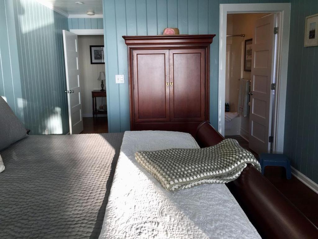 Bed and Breakfast Waterside Retreat Мерреллс-Инлет Экстерьер фото